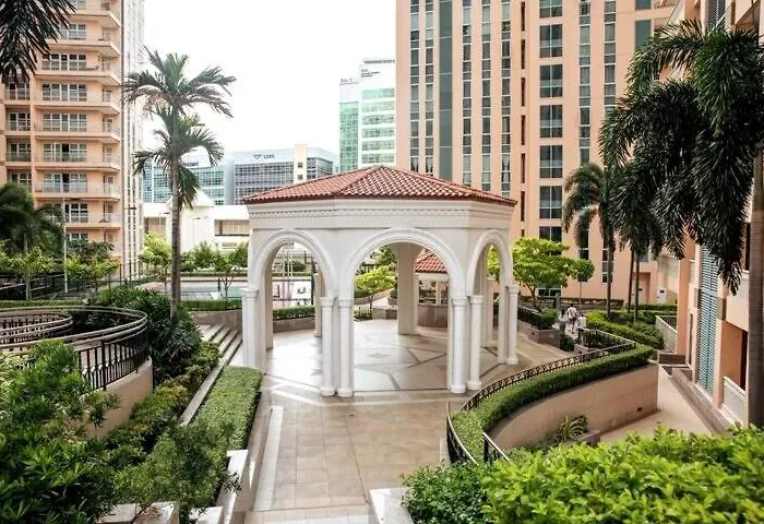Cozy & Spacious 2br Near Bgc - Theater Apartment *